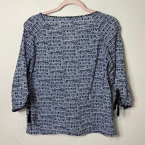 J. Crew Peasant Boho Style Tassel Details Vneck Top Blouse Blue White size 8 - Picture 2 of 9
